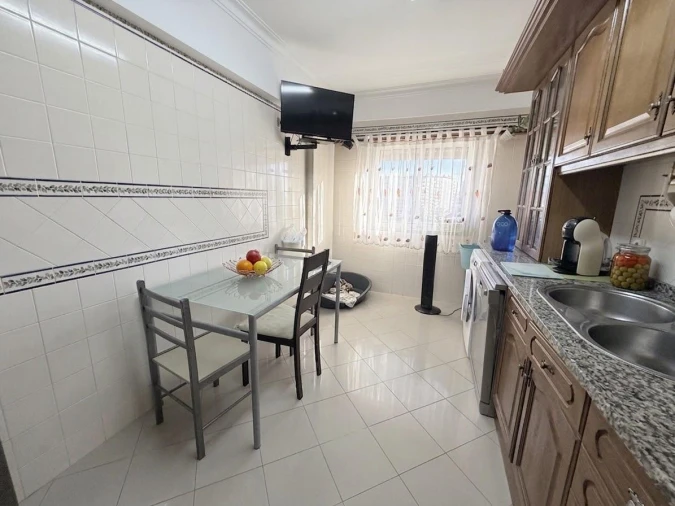 Apartamento T2 para Venda em Corroios Foto 7