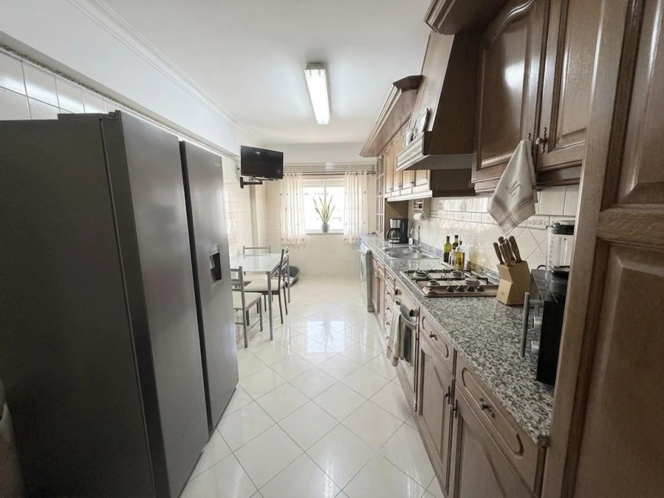 Apartamento T2 para Venda em Corroios Foto 6