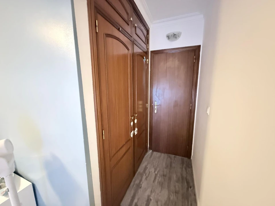 Apartamento T2 para Venda em Corroios Foto 19