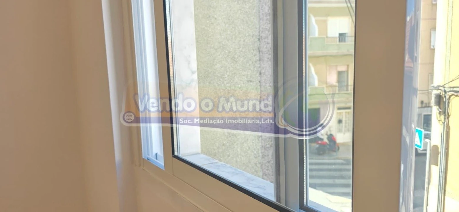 Apartamento T2 para Venda em Encosta do Sol Foto 10
