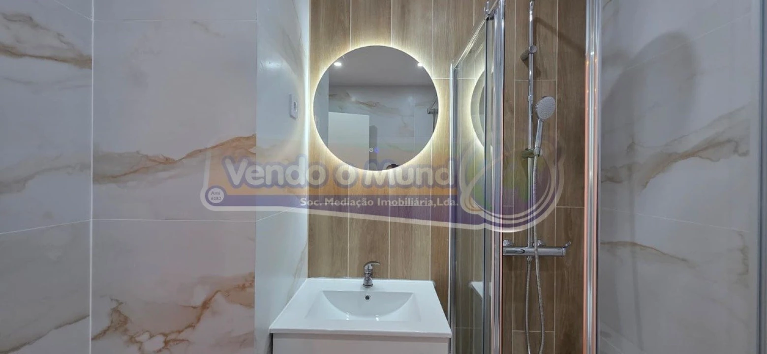 Apartamento T2 para Venda em Encosta do Sol Foto 11