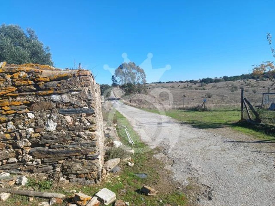 Moradia T3 para Venda em Reguengos de Monsaraz Foto 5