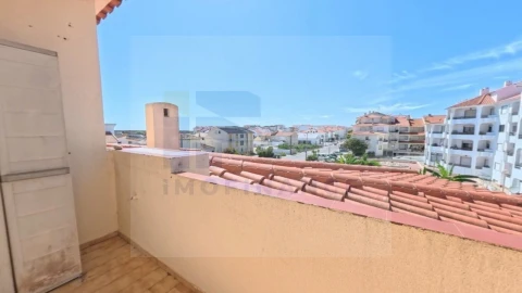 Apartamento T2 para Venda em Atouguia da Baleia