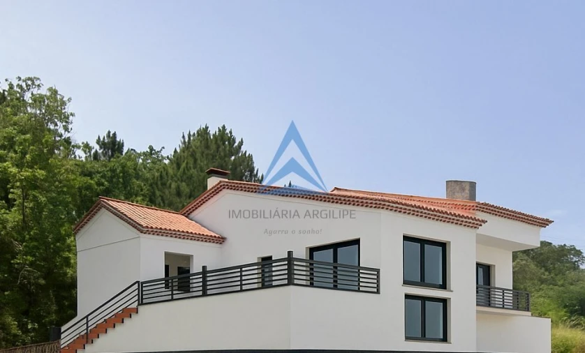 Moradia T5 para Venda em Santiago e São Simão de Litém e Albergaria dos Doze Foto 8
