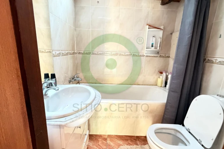Moradia T2 para Venda em Vilar e Viveiro Foto 8
