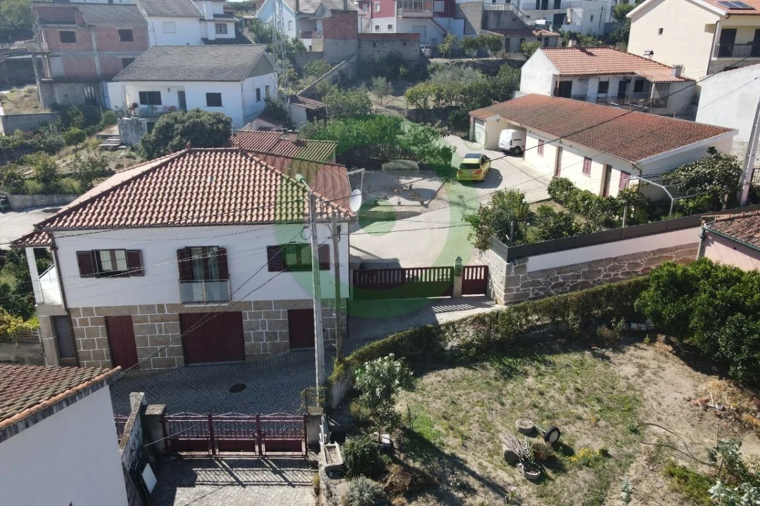 Moradia T6 para Venda em Valpaços e Sanfins Foto 1