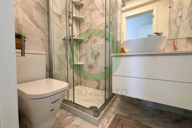 Apartamento T3 para Venda em Charneca de Caparica e Sobreda Foto 6