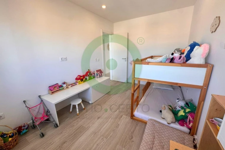 Apartamento T3 para Venda em Charneca de Caparica e Sobreda Foto 13