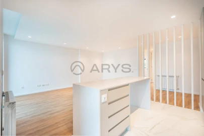 Apartamento T2 para Venda em Gavião