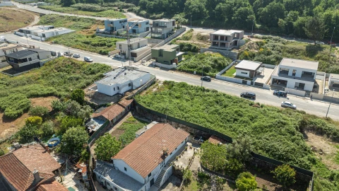 Terreno para Venda em Ruivães e Novais