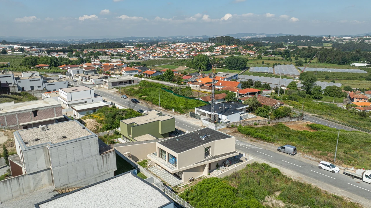 Terreno para Venda em Ruivães e Novais Foto 7