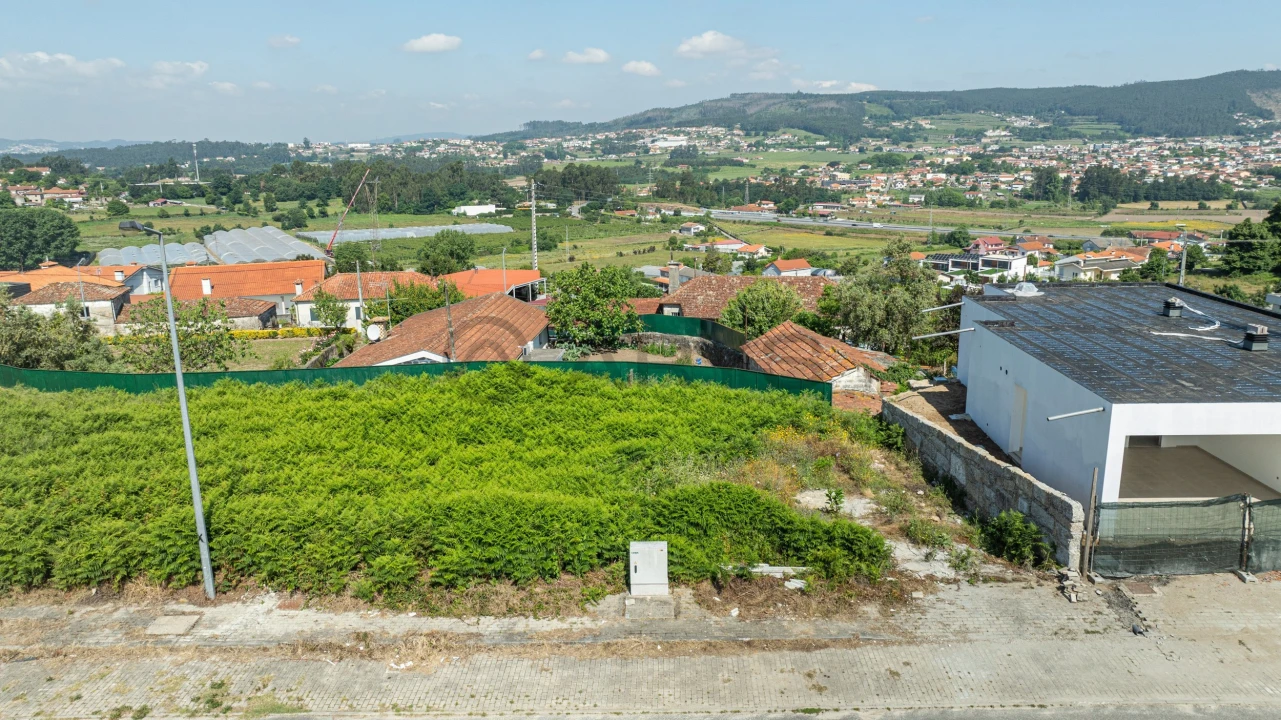 Terreno para Venda em Ruivães e Novais Foto 15