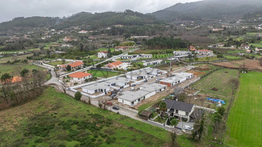 Moradia T3 para Venda em Ferreiros, Prozelo e Besteiros