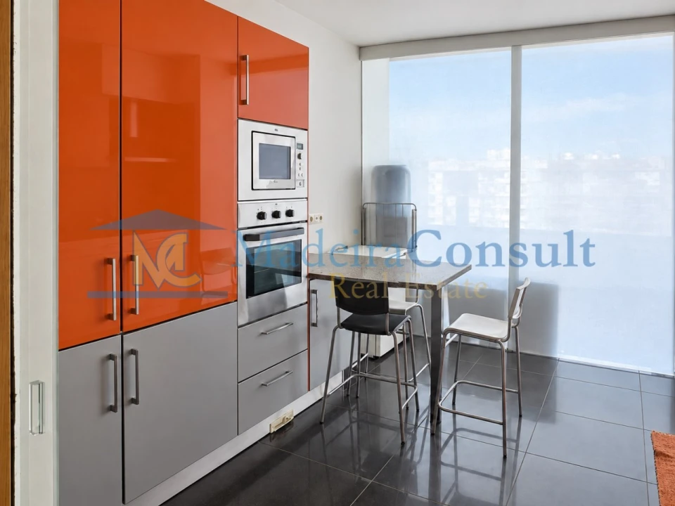 Apartamento T2 para Venda em Santo Antonio Foto 4