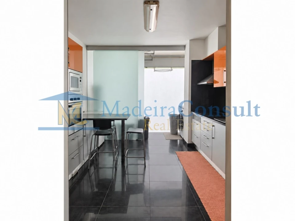 Apartamento T2 para Venda em Santo Antonio Foto 5