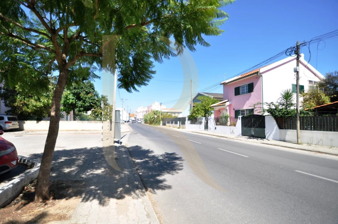 Loja para Venda em Seixal, Arrentela e Aldeia de Paio Pires Foto 15