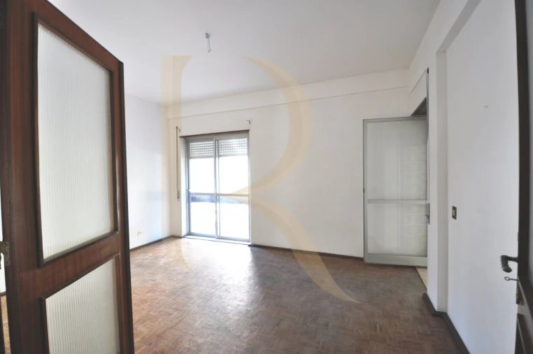 Apartamento T3 para Venda em União das Freguesias de Setúbal Foto 4