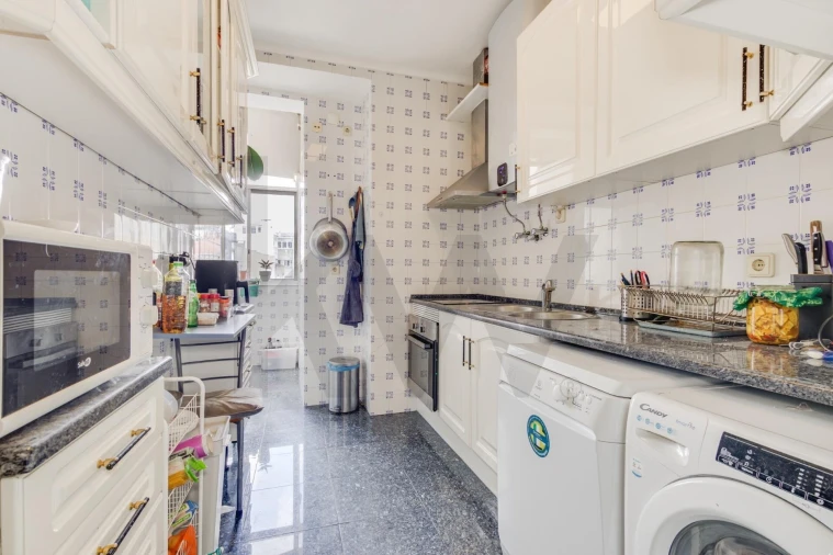 Apartamento T3 para Venda em Arroios Foto 25