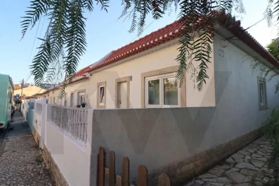 Moradia T2 para Venda em Ajuda
