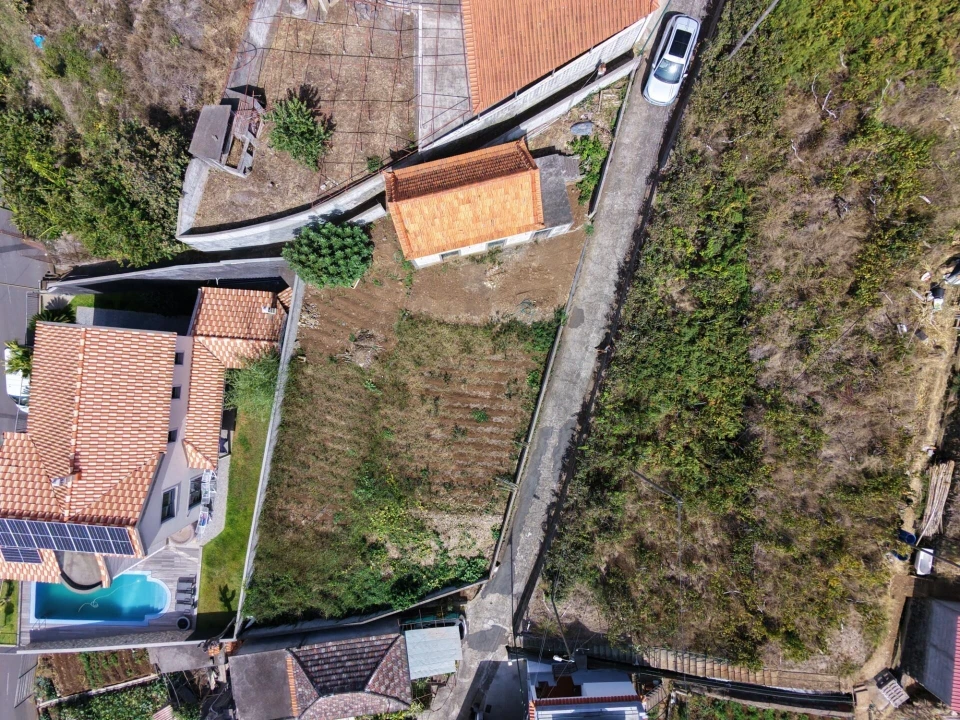 Moradia T2 para Venda em Arco da Calheta Foto 5
