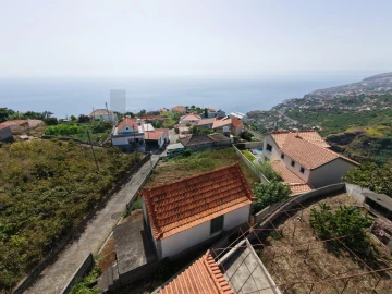 Moradia T2 para Venda em Arco da Calheta