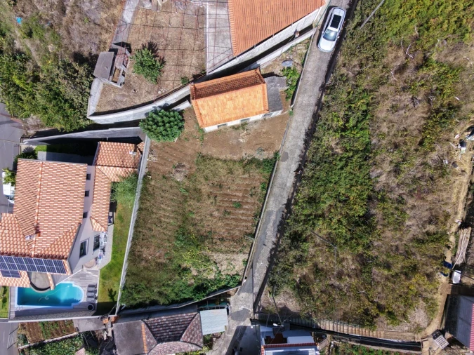Moradia T2 para Venda em Arco da Calheta Foto 5