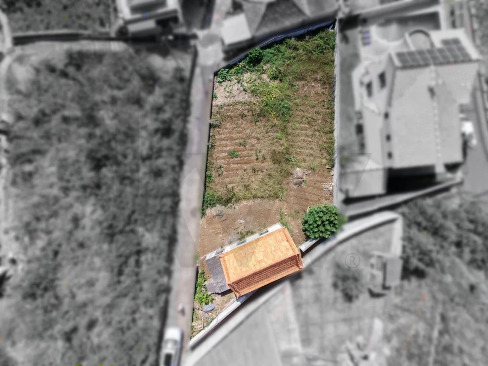 Moradia T2 para Venda em Arco da Calheta Foto 2