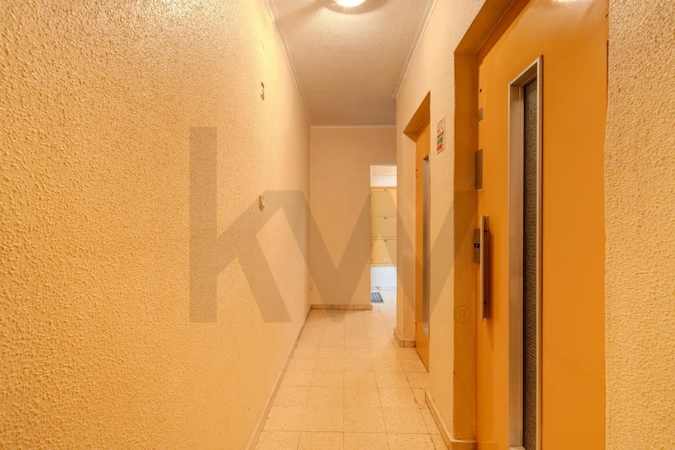 Apartamento T2 para Venda em Oeiras e São Julião da Barra, Paço de Arcos e Caxias Foto 4