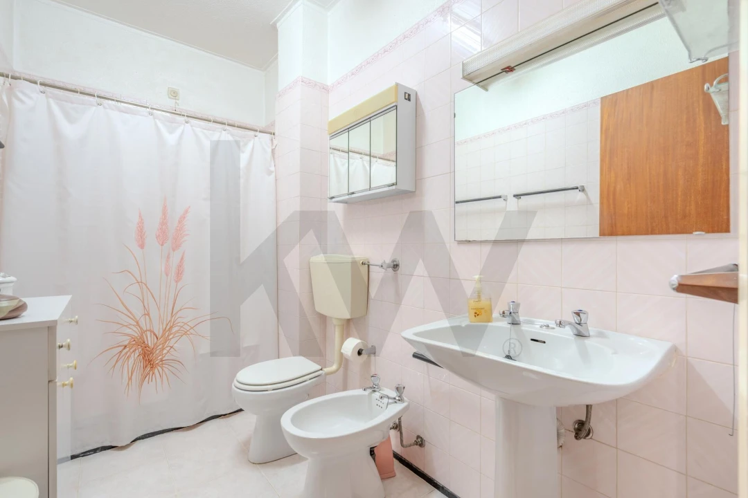 Apartamento T2 para Venda em Oeiras e São Julião da Barra, Paço de Arcos e Caxias Foto 17