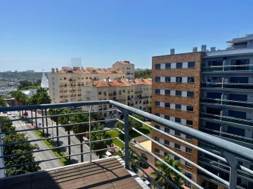 Apartamento T2 para Arrendamento em Odivelas