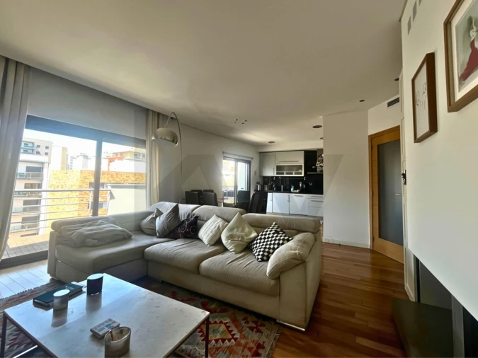 Apartamento T2 para Arrendamento em Odivelas Foto 6