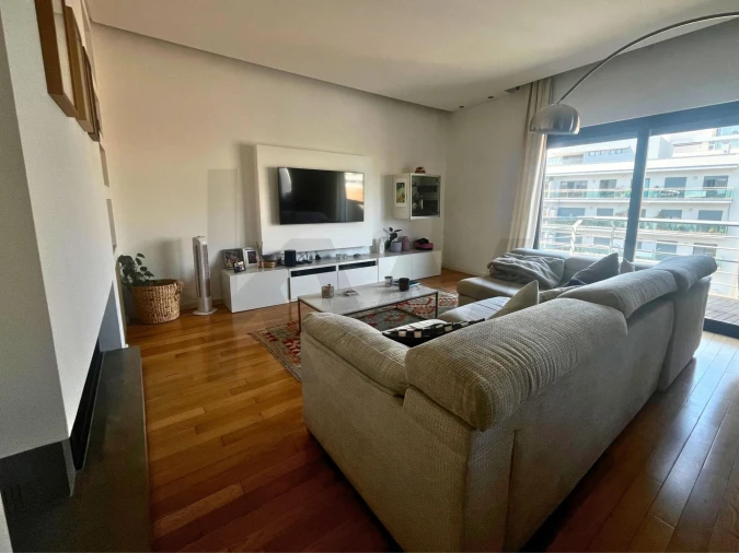 Apartamento T2 para Arrendamento em Odivelas Foto 8