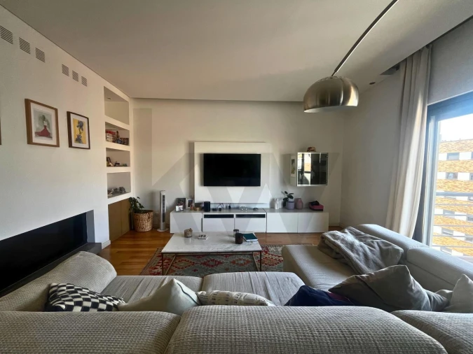Apartamento T2 para Arrendamento em Odivelas Foto 9