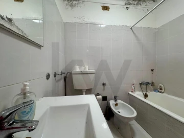 Apartamento T3 para Venda em Carcavelos e Parede