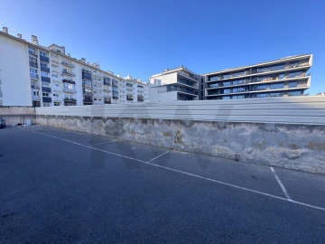 Apartamento T3 para Venda em Carcavelos e Parede