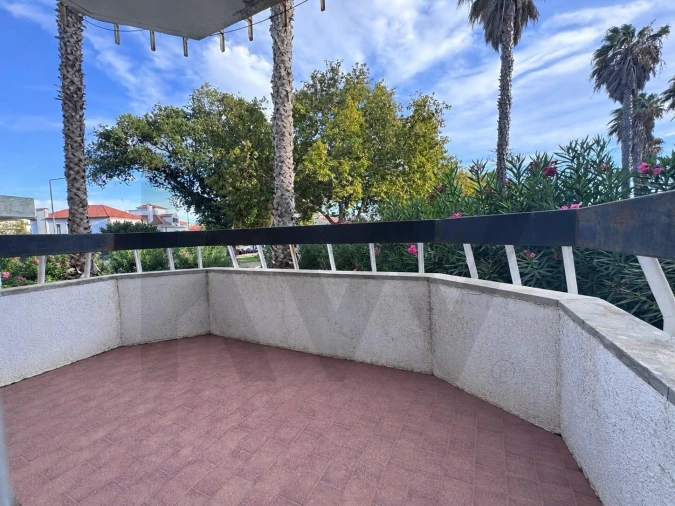 Apartamento T3 para Venda em Carcavelos e Parede Foto 3