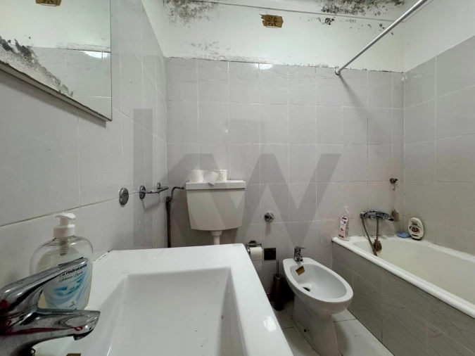 Apartamento T3 para Venda em Carcavelos e Parede Foto 12