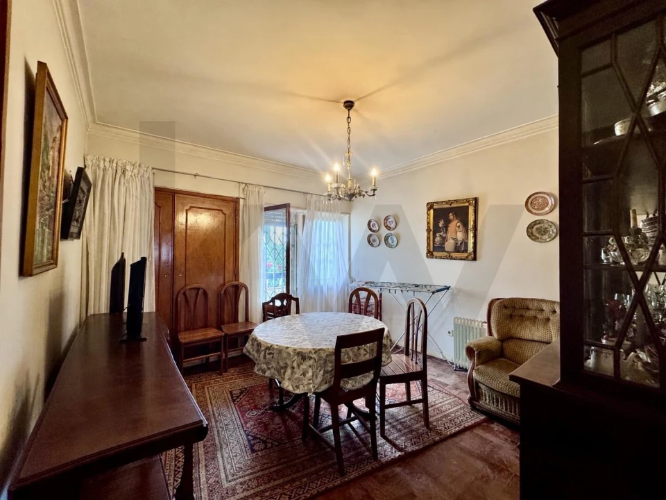 Apartamento T3 para Venda em Carcavelos e Parede Foto 1