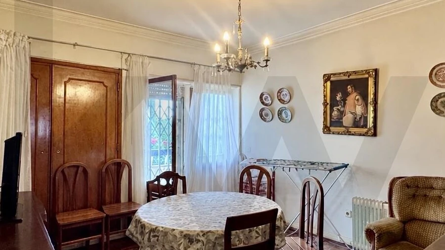 Apartamento T3 para Venda em Carcavelos e Parede