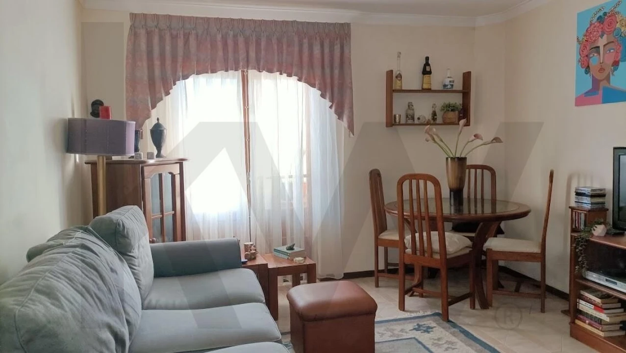 Apartamento T2 para Venda em Moita Foto 1