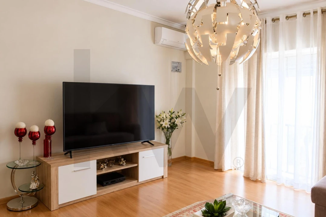 Apartamento T3 para Venda em Ramada e Caneças Foto 2