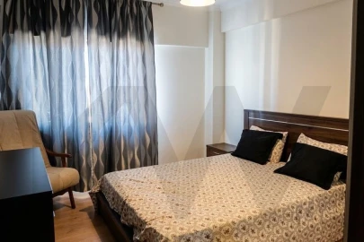 Apartamento T3 para Venda em Ramada e Caneças