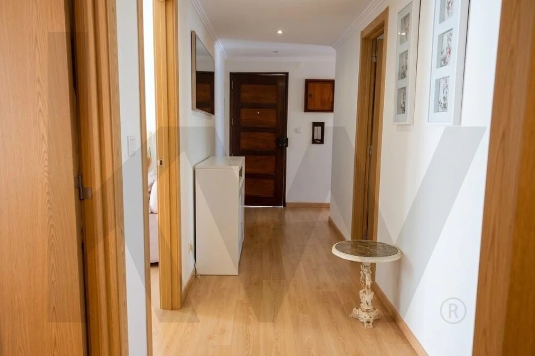 Apartamento T3 para Venda em Ramada e Caneças Foto 13