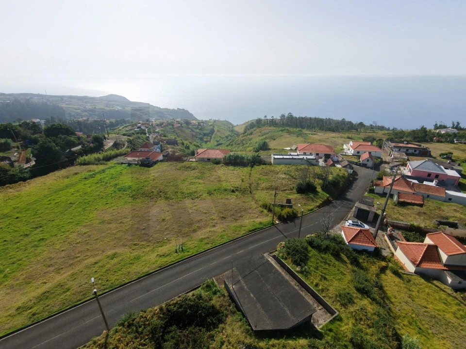 Terreno para Venda em Ponta do Pargo Foto 2