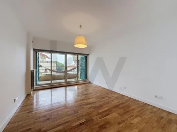 Apartamento T3 para Venda em Queluz e Belas