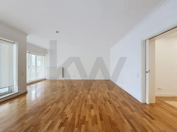 Apartamento T3 para Venda em Queluz e Belas