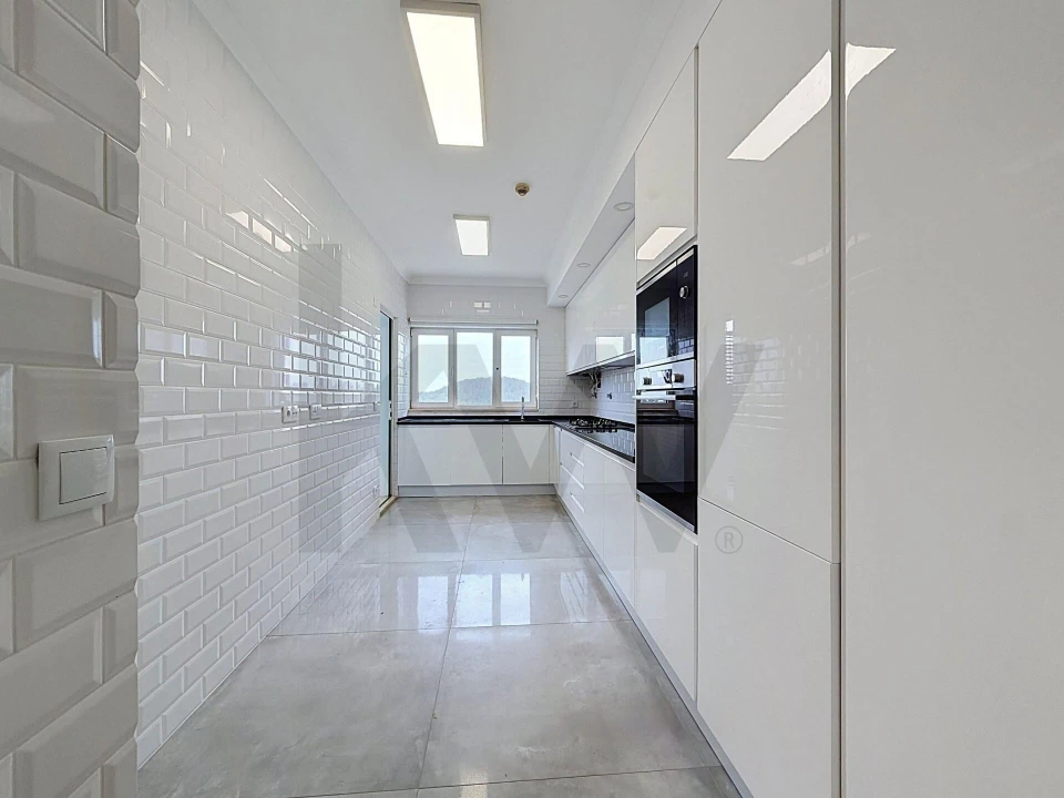 Apartamento T3 para Venda em Queluz e Belas Foto 17