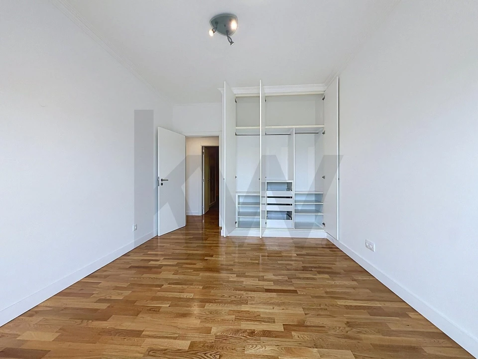 Apartamento T3 para Venda em Queluz e Belas Foto 37