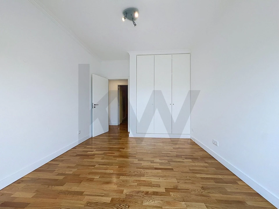 Apartamento T3 para Venda em Queluz e Belas Foto 36