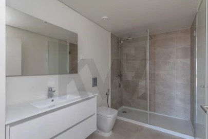 Apartamento T3 para Venda em Algés, Linda-A-Velha e Cruz Quebrada-Dafundo